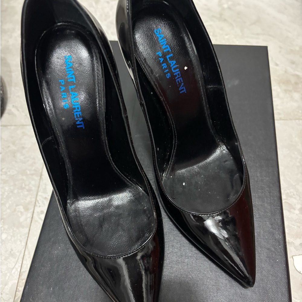 Saint Laurent Black Patent Leather Pumps with Blue YSL Logo Heel - Picture 5 of 8